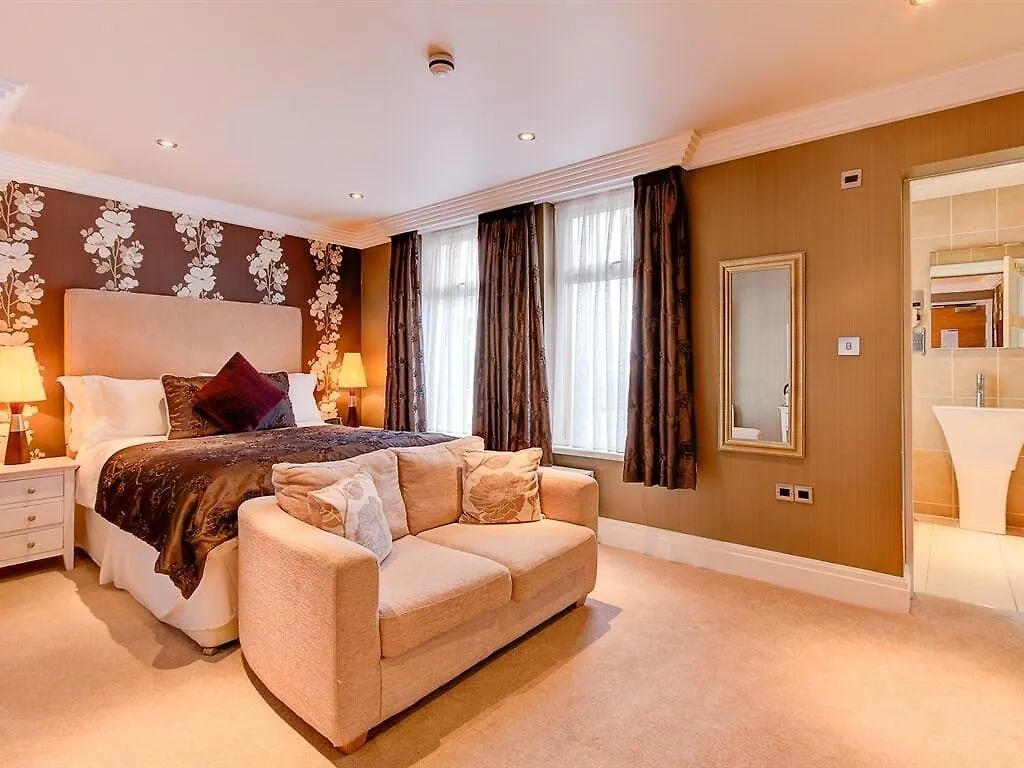 Number One South Beach Blackpool 5*,